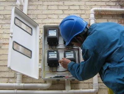 換了智能電表后電費卻“蹭蹭上漲”?內行人說原因,懊悔沒早知道